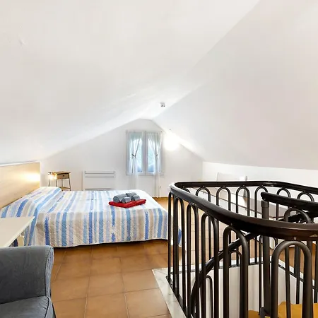 Elena E Joerg 2 * Vezzi Portio