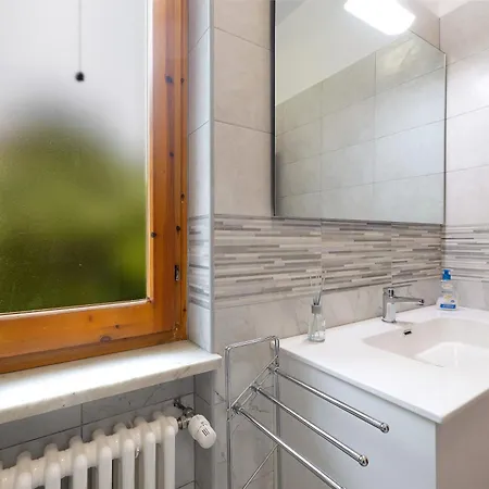 Elena E Joerg 2 * Vezzi Portio